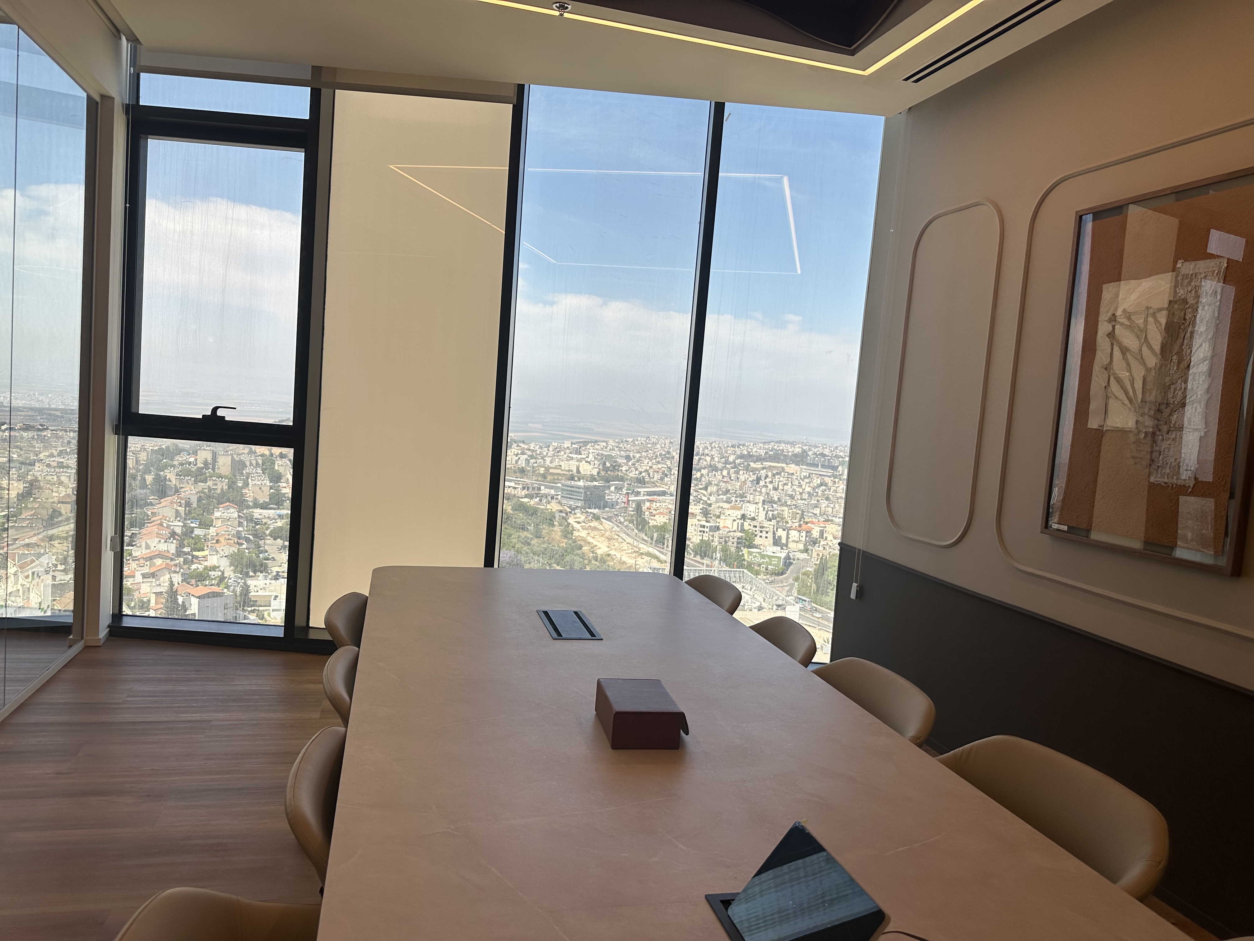 Boardroom, Nof HaGalil